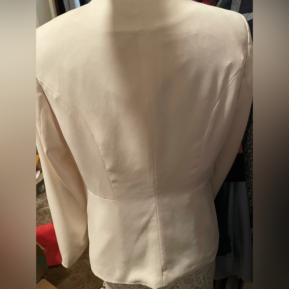 Off white blazer L, last chance-donating 9/15 - Picture 3 of 6